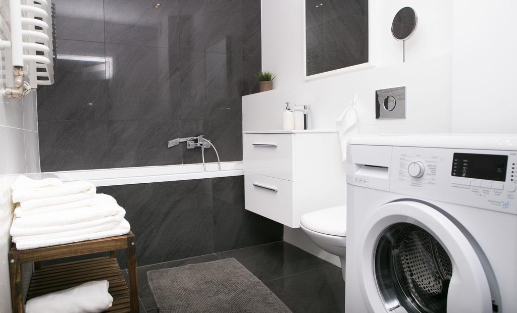 Luna Apartment
